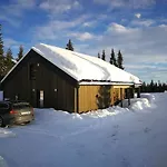 Unique With Fantastic View, Sauna, & Ev Outlet * Svingvoll