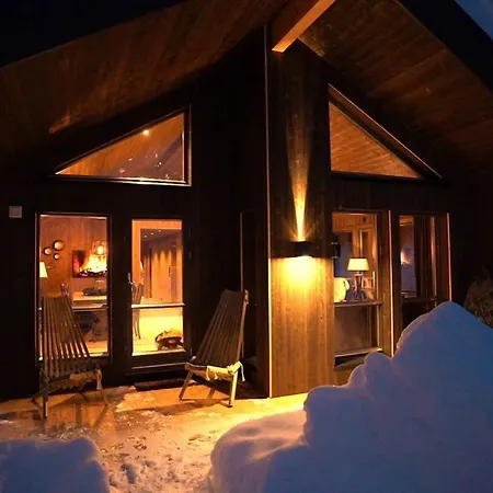 Semesterbostad Unique With Fantastic View, Sauna, & Ev Outlet